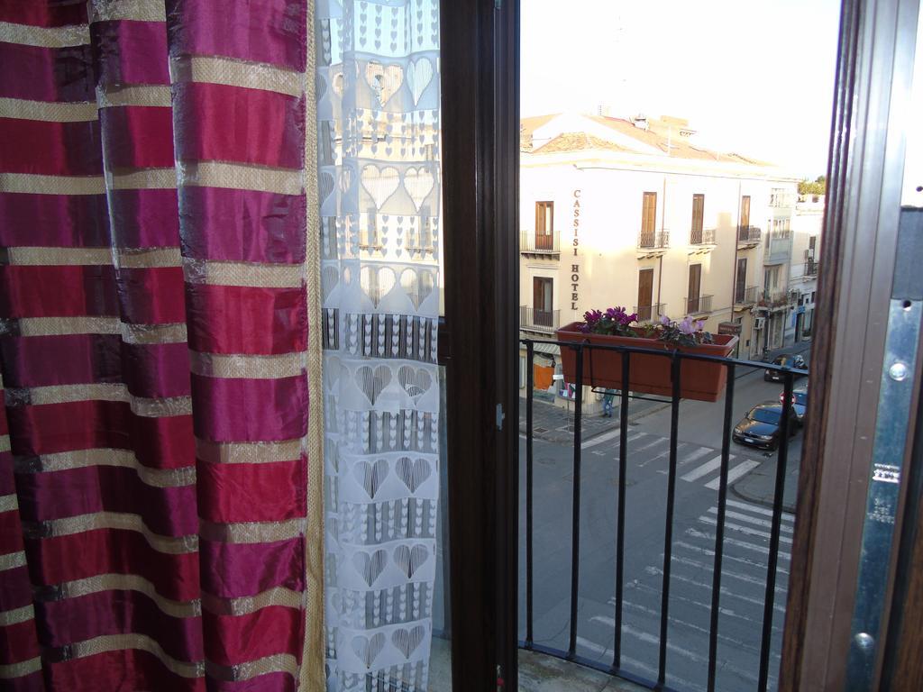 Phenicusa Milazzo Habitación foto